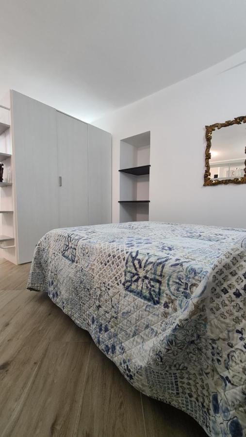 La Casa Di Ia Apartment Vernazza Luaran gambar