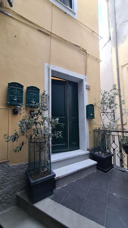 La Casa Di Ia Apartment Vernazza Luaran gambar