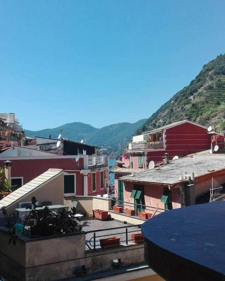 La Casa Di Ia Apartment Vernazza Luaran gambar